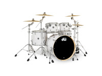 DW DWe 5-piece Drum Kit Bundle White Marine Pearl FinishPly DW DWe 5-piece Drum Kit Bundle White Marine Pearl FinishPly